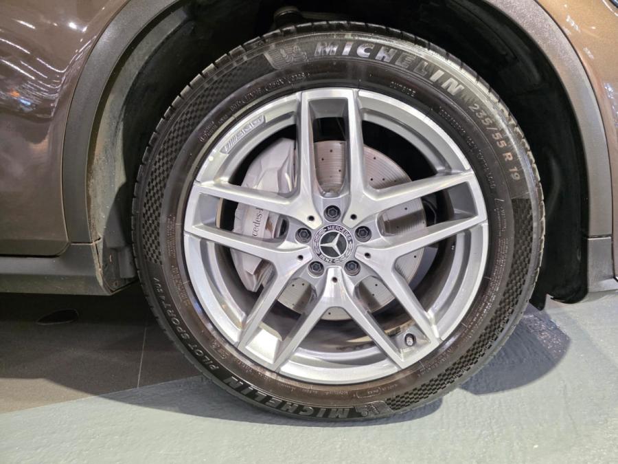 GLC250 4 Matic - Image 7